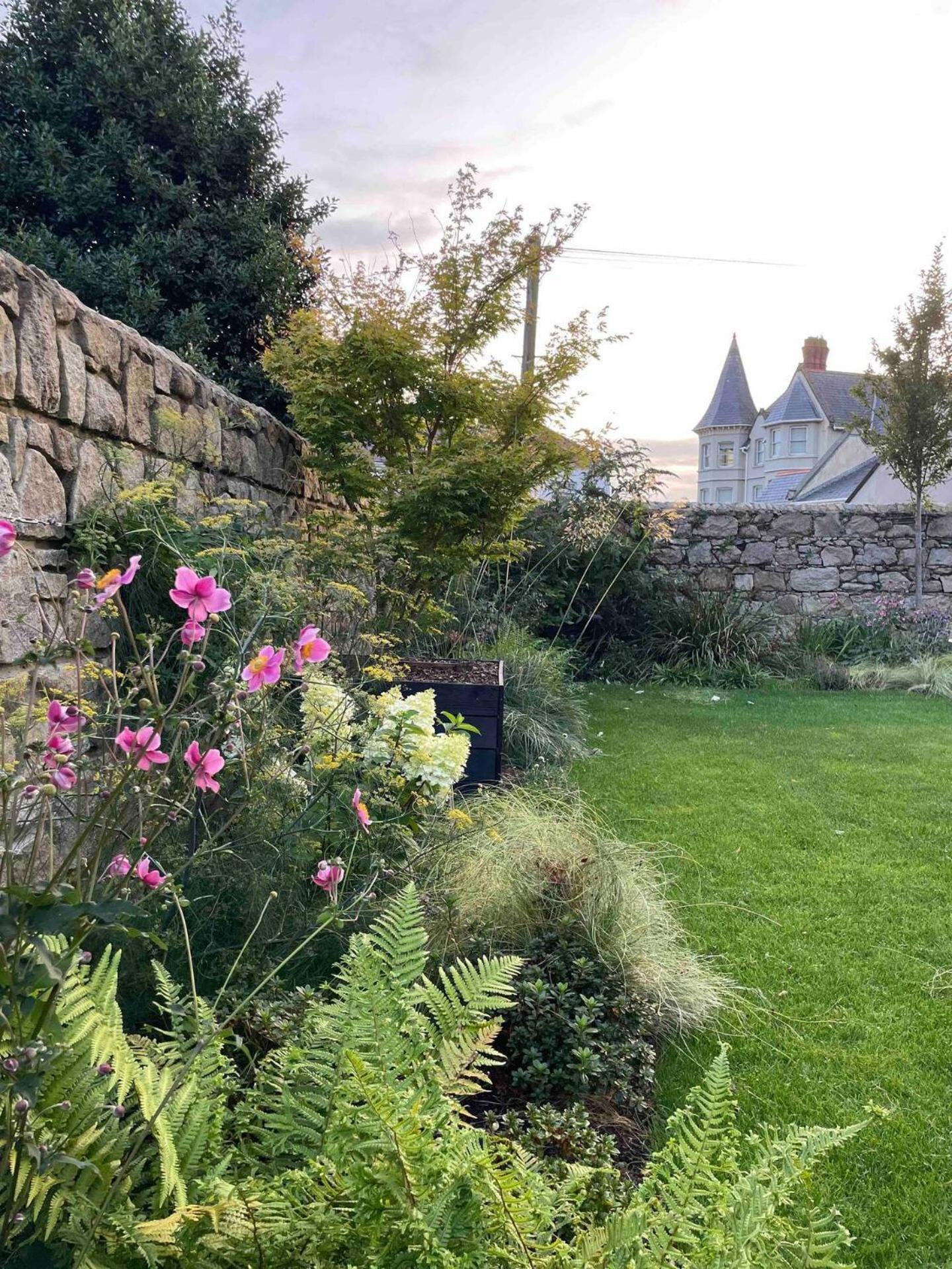 New Build Eco House In Walled Garden, Holiday home Rostrevor